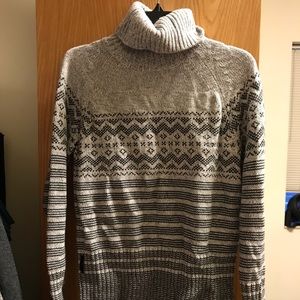 Turtle neck sweater